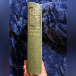 Music Lover's Handbook - Elie Siegmeister - 1943 - Commentary of various musical